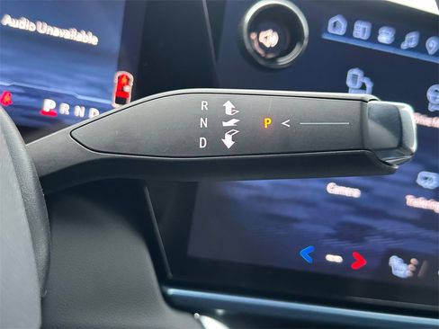 New 2026 Chevrolet Equinox EV LT image 30