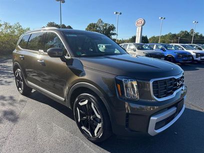 New 2025 Kia Telluride S