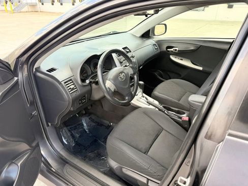 Used 2010 Toyota Corolla S image 9