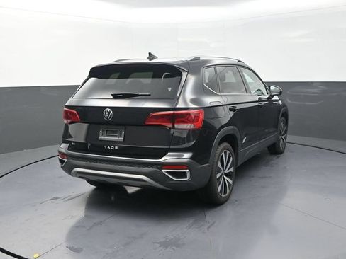 Used 2024 Volkswagen Taos SE FWD image 8