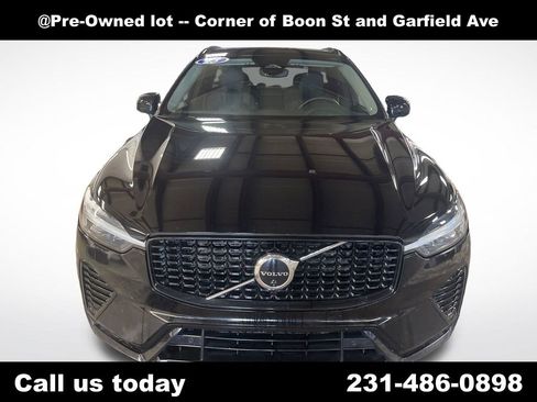 Used 2023 Volvo XC60 B5 Plus w/ Climate Package AWD/4WD image 11