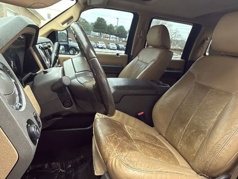 Used 2011 Ford F250 Lariat w/ Lariat Ultimate Pkg image 29