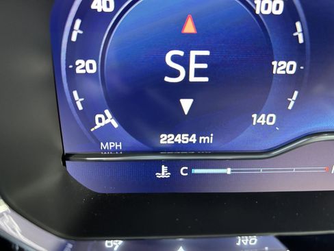 Used 2024 Chevrolet Silverado 1500 LT Trail Boss w/ Convenience Package II image 15