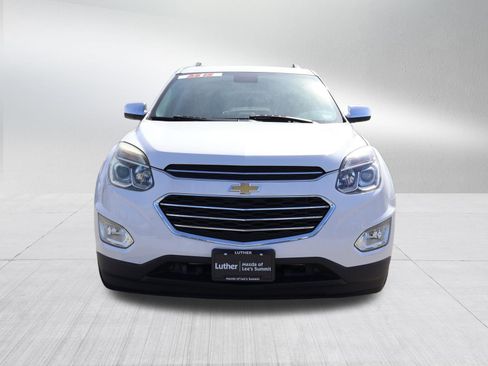 Used 2017 Chevrolet Equinox Premier w/ Enhanced Convenience Package FWD image 2