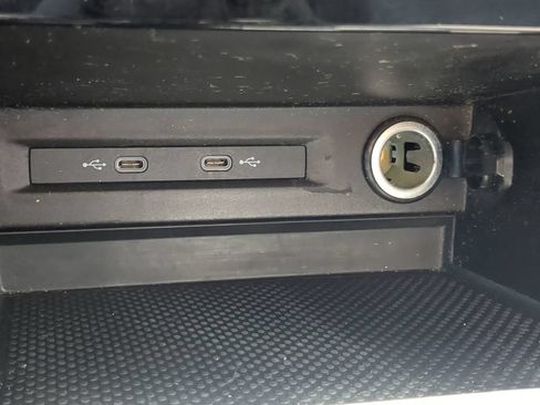 Certified 2023 Volkswagen Taos S FWD image 21