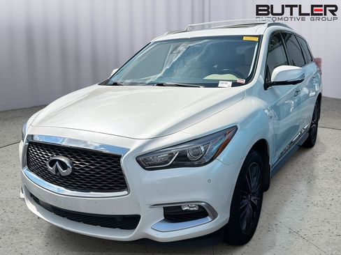Used 2016 INFINITI QX60 FWD w/ Deluxe Technology Package image 1