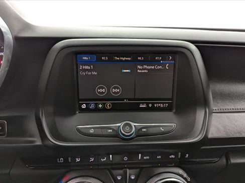 Used 2020 Chevrolet Camaro LT image 24