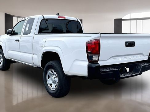 Used 2022 Toyota Tacoma SR RWD image 4