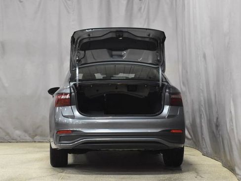 Used 2024 Volkswagen Jetta SE image 32