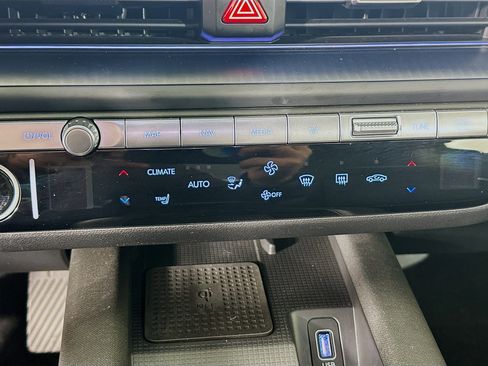 Used 2024 Hyundai Ioniq 6 SEL RWD image 21