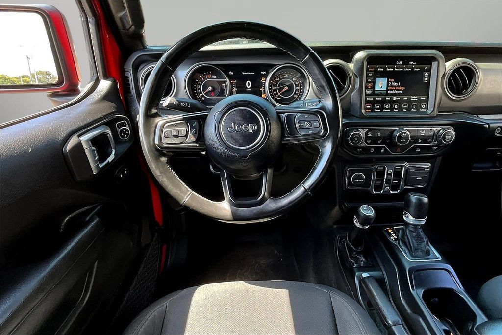 Used 2022 Jeep Gladiator Sport AWD/4WD image 9