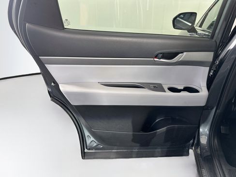 Used 2025 Hyundai Palisade SEL FWD image 27