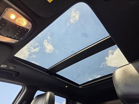 Used 2019 Jeep Grand Cherokee High Altitude RWD image 19