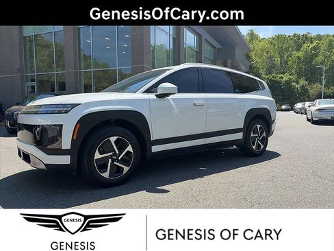 Used 2026 Hyundai Ioniq 9 SE image 1