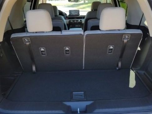 Used 2025 Honda Pilot EX-L image 22