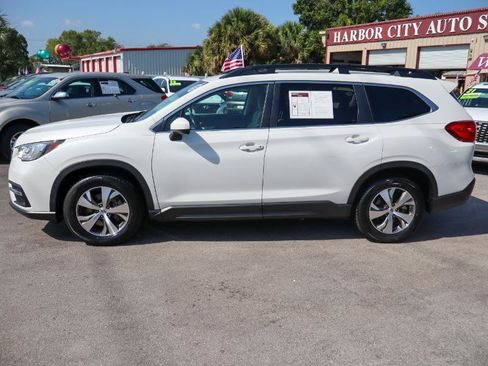 Used 2019 Subaru Ascent Premium AWD/4WD image 2