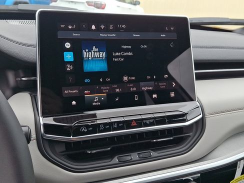 New 2026 Jeep Compass Limited image 13