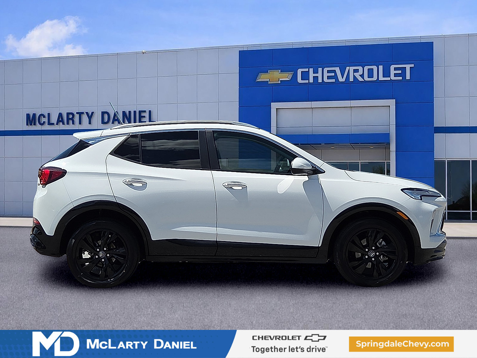Certified 2024 Buick Encore GX Sport Touring FWD image 6