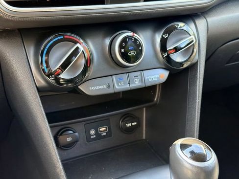 Used 2019 Hyundai Kona SEL AWD/4WD image 15