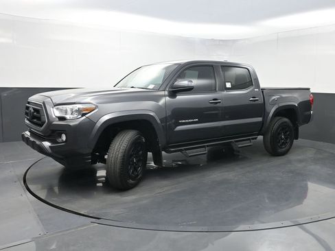 Used 2021 Toyota Tacoma SR5 image 20