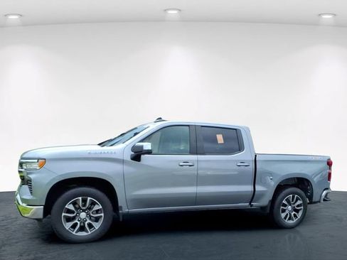 Used 2023 Chevrolet Silverado 1500 LT AWD/4WD image 4