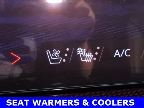 Used 2024 Chevrolet Traverse RS w/ LPO, Floor Liner Package image 9