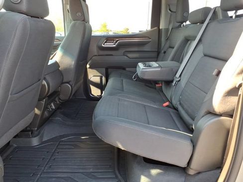 Used 2024 GMC Sierra 1500 Elevation w/ LPO, Elevation Black Package AWD/4WD image 18