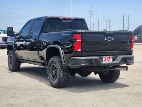 New 2026 Chevrolet Silverado 2500 ZR2 w/ ZR2 Bison Edition AWD/4WD image 5