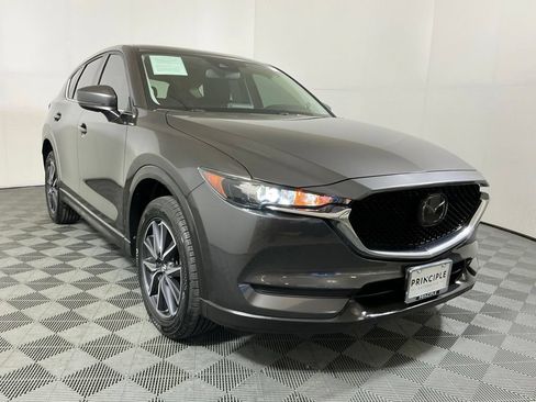 Used 2018 MAZDA CX-5 Touring FWD image 4