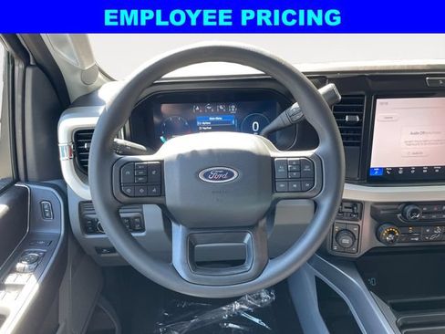 New 2026 Ford F350 XLT w/ XLT Premium Package AWD/4WD image 12