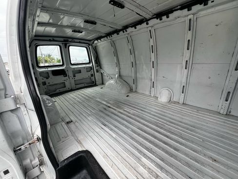 Used 2021 Chevrolet Express 2500 Extended w/ Driver Convenience Package RWD image 9
