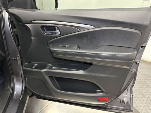 Used 2019 Honda Passport Sport image 36