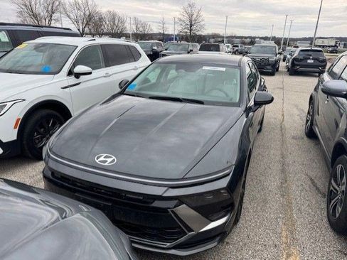 Used 2025 Hyundai Sonata SEL image 3