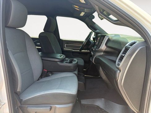Used 2022 RAM 2500 Big Horn AWD/4WD image 6