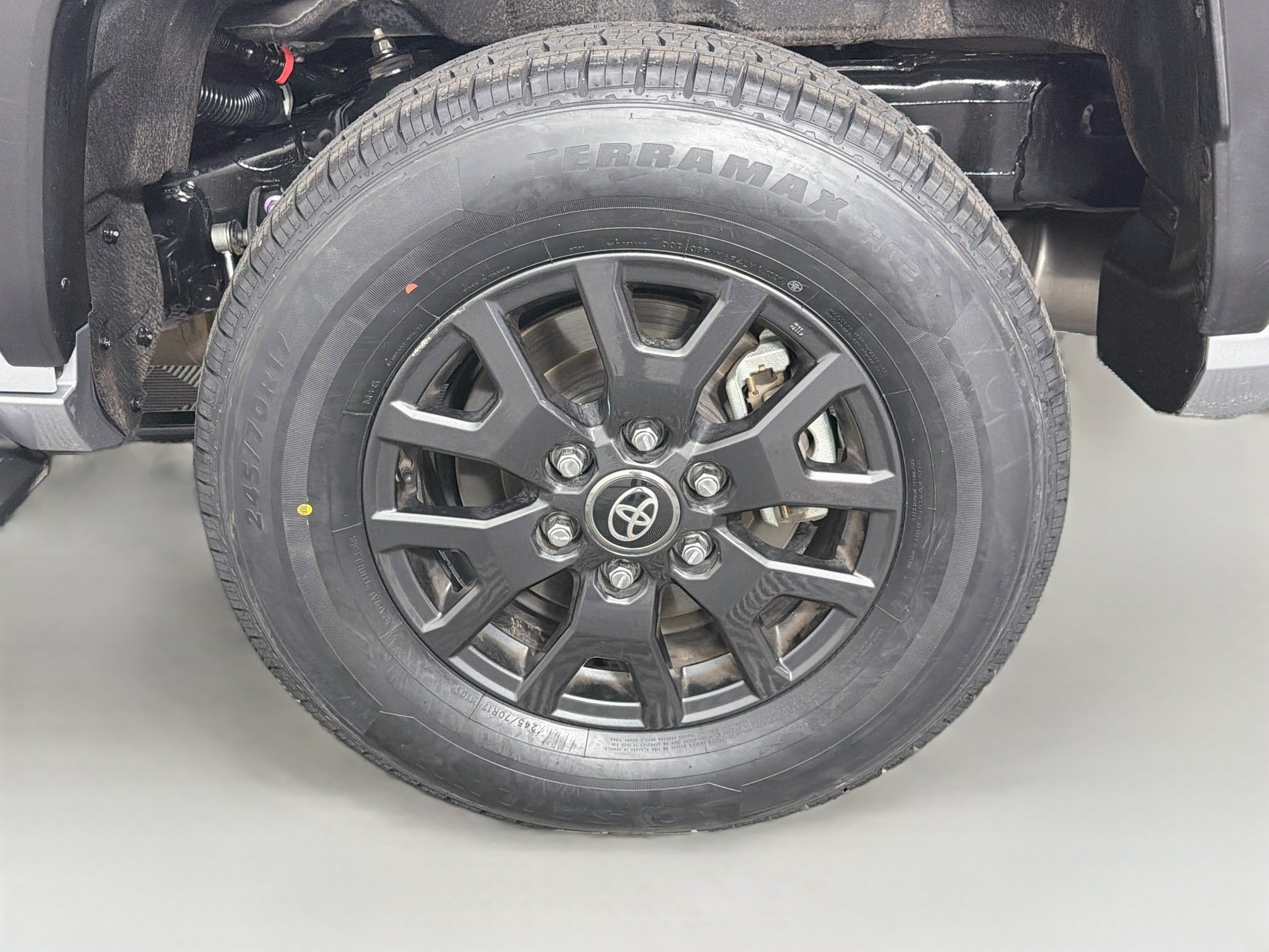 Used 2025 Toyota 4Runner SR5 AWD/4WD image 11