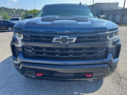 Used 2023 Chevrolet Silverado 1500 LT Trail Boss w/ Protection Package AWD/4WD image 7