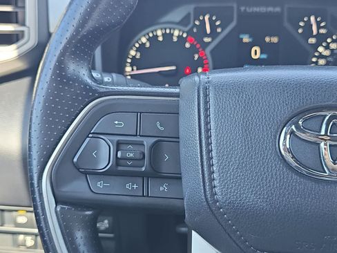 Used 2025 Toyota Tundra SR5 w/ SR5 Convenience Package AWD/4WD image 28