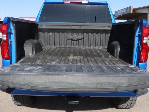 Used 2025 Chevrolet Silverado 1500 RST w/ LPO, Dark Essentials Package AWD/4WD image 29