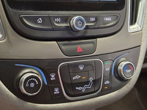 Used 2016 Chevrolet Malibu LT FWD image 21