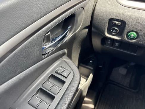 Used 2017 Honda Ridgeline RTL image 23