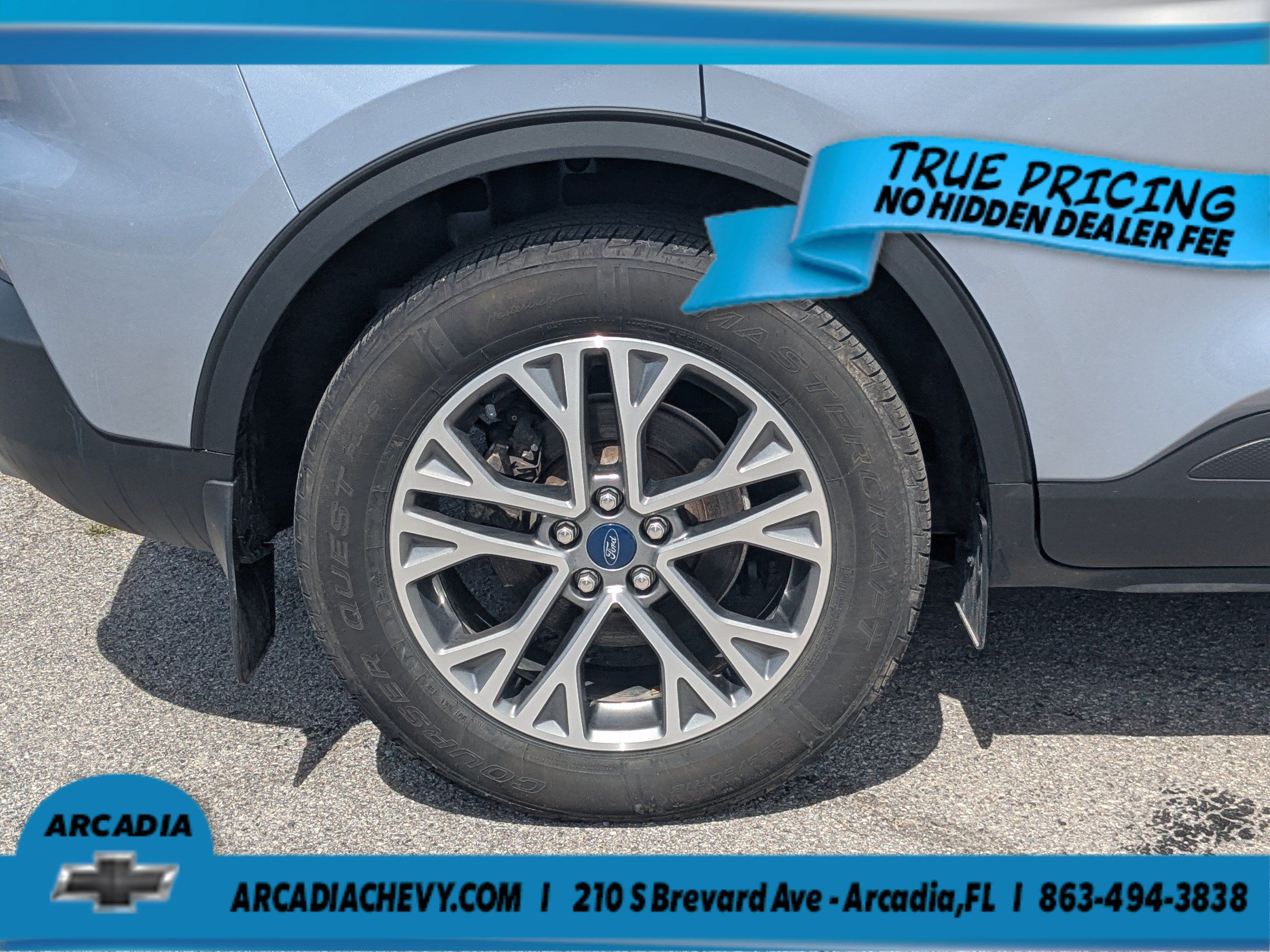 Used 2022 Ford Escape SEL w/ Technology Package FWD image 11