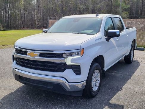 Used 2025 Chevrolet Silverado 1500 LT image 6
