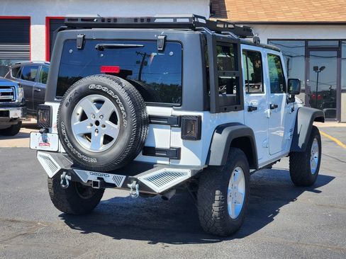 Used 2014 Jeep Wrangler Unlimited Sport w/ Quick Order Package 24S AWD/4WD image 9