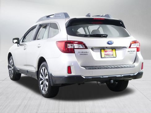 Used 2017 Subaru Outback 2.5i Limited image 5