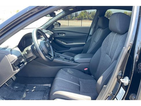 Used 2024 Honda Accord Sport image 10