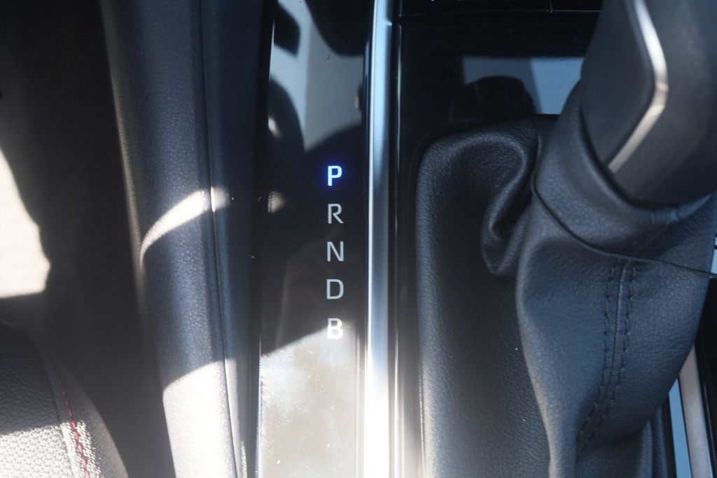 Certified 2021 Toyota Corolla SE FWD image 5