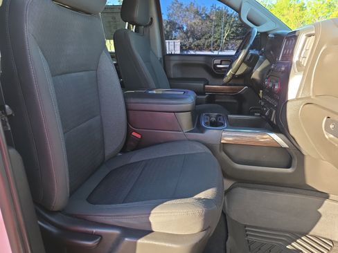 Used 2021 Chevrolet Silverado 1500 LT Trail Boss w/ Convenience Package II image 25