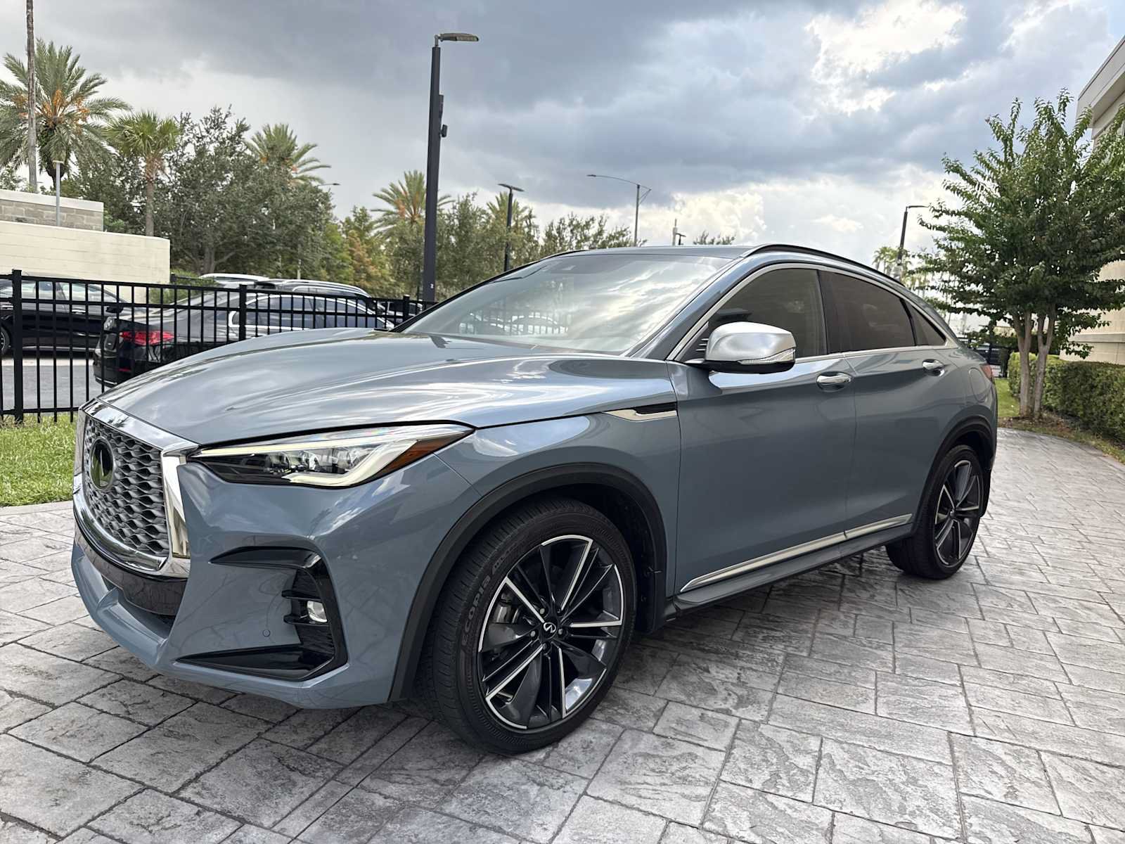 Certified 2025 INFINITI QX55 Essential w/ Accent Package AWD/4WD image 8