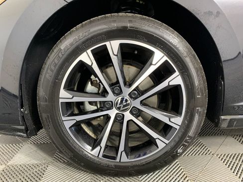 Used 2025 Volkswagen Jetta Sport FWD image 11