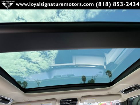 Used 2022 Land Rover Range Rover Long Wheelbase SE AWD/4WD image 24